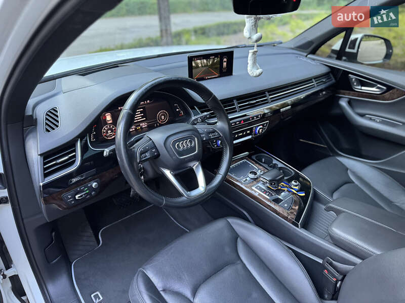 Audi Q7 2016