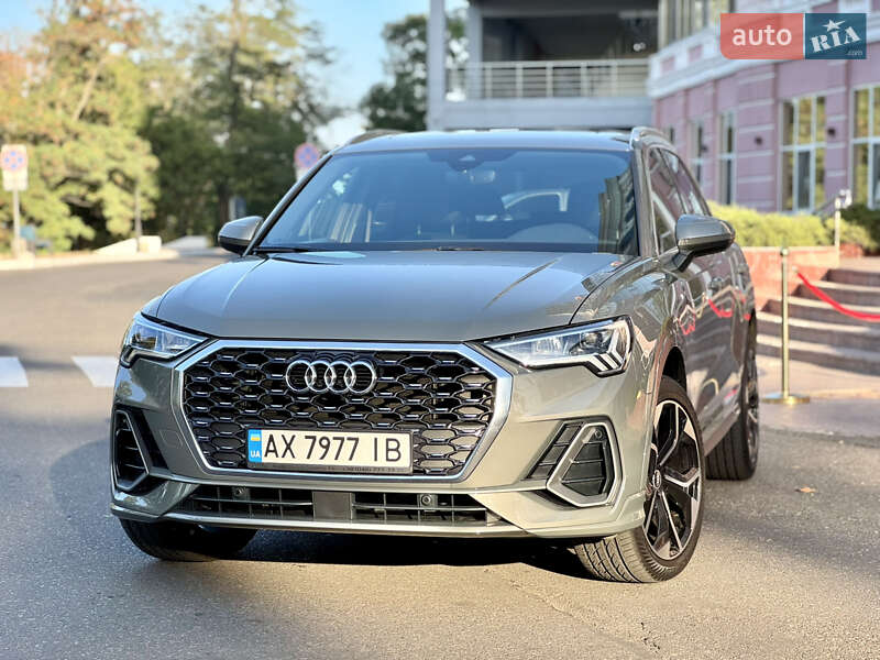Audi Q3 2021