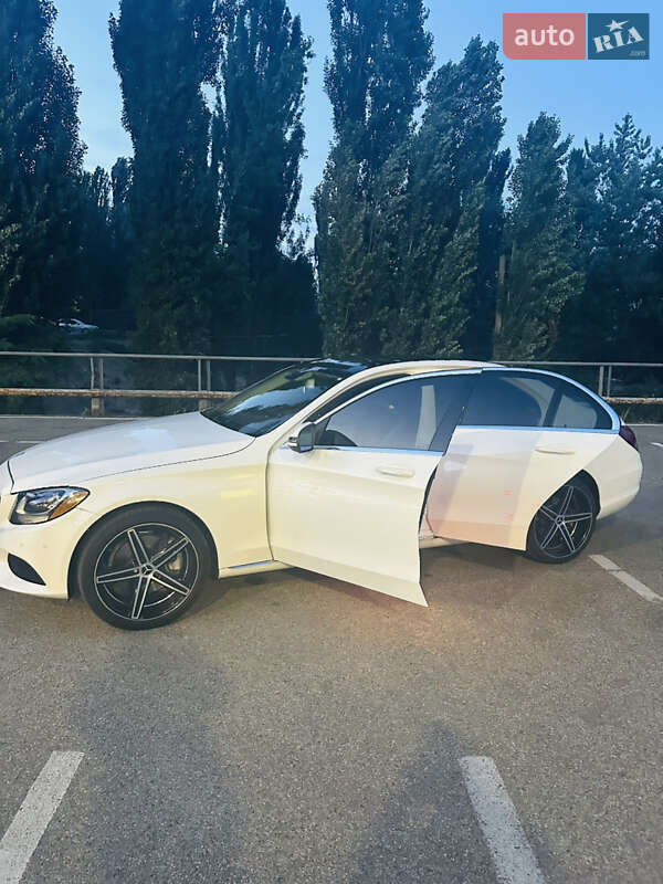 Mercedes-Benz C-Class 2016