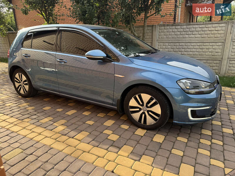Volkswagen e-Golf 2014