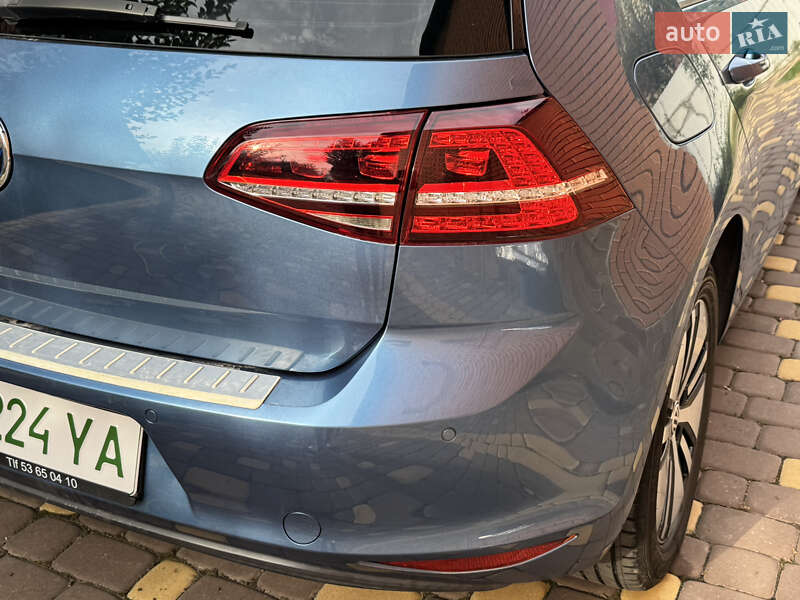 Volkswagen e-Golf 2014