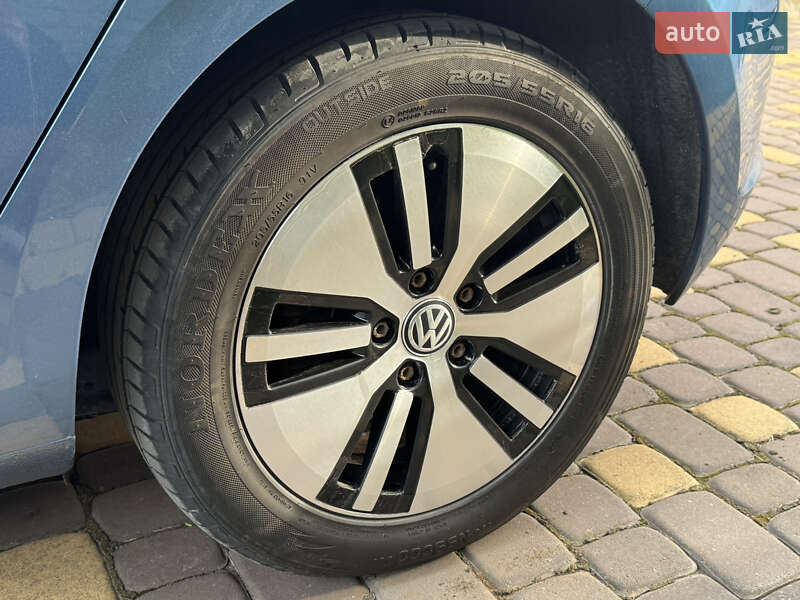 Volkswagen e-Golf 2014