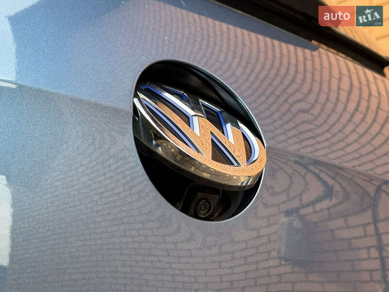 Volkswagen e-Golf 2014