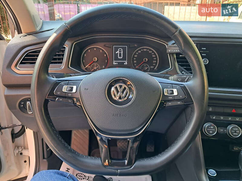 Volkswagen T-Roc 2019