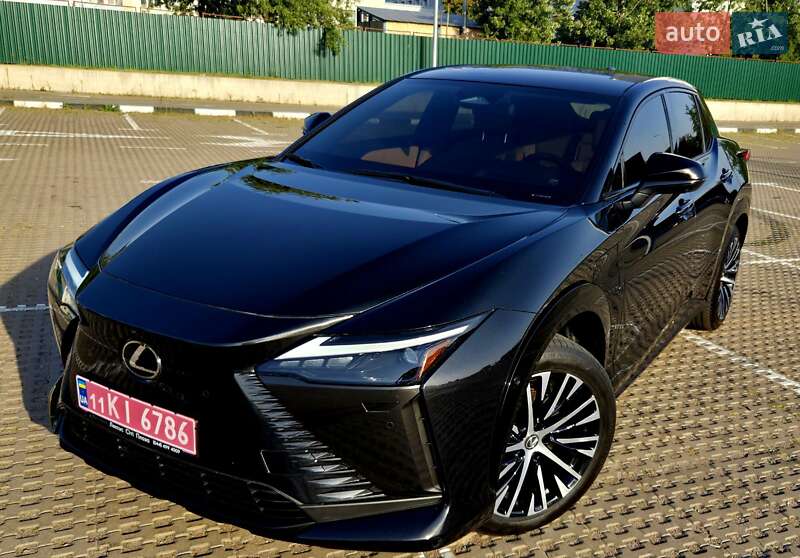 Lexus-17