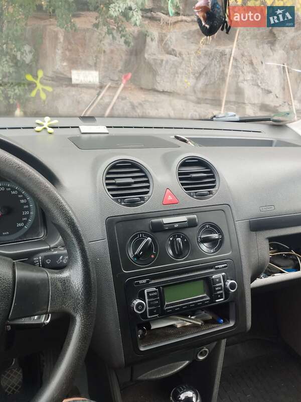 Volkswagen Caddy 2010