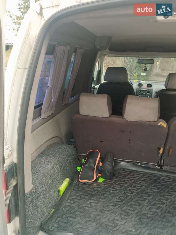 Volkswagen Caddy 2010