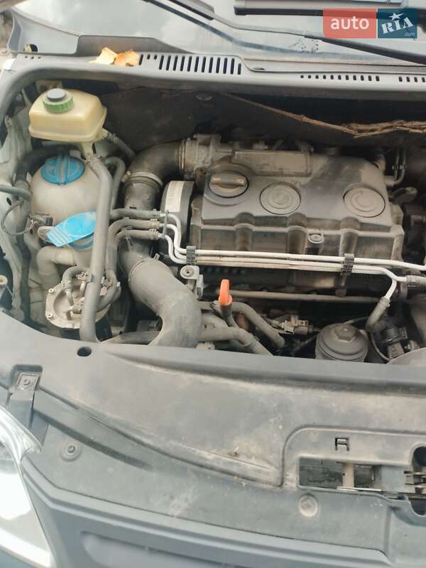 Volkswagen Caddy 2010