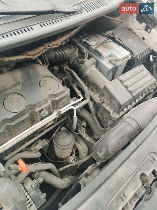 Volkswagen Caddy 2010