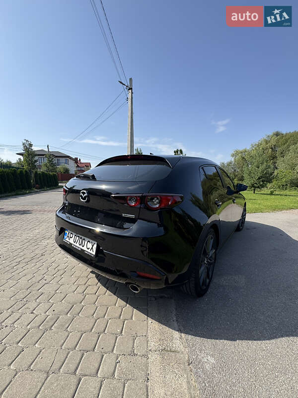 Mazda 3 2019