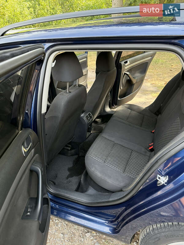 Volkswagen Golf 2011