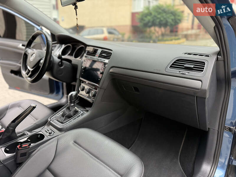 Volkswagen Golf 2017