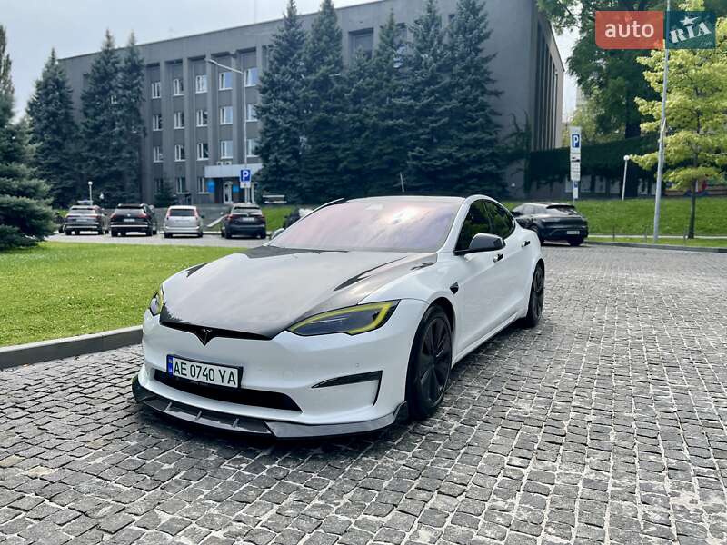 Tesla Model S 2022