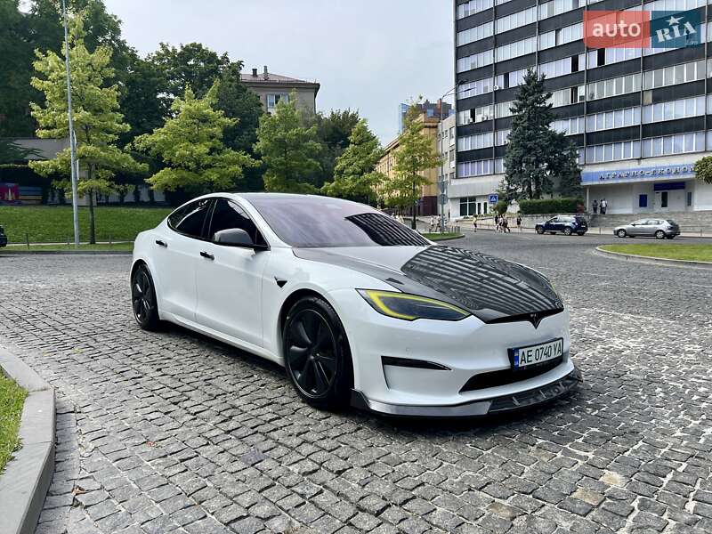 Tesla Model S 2022
