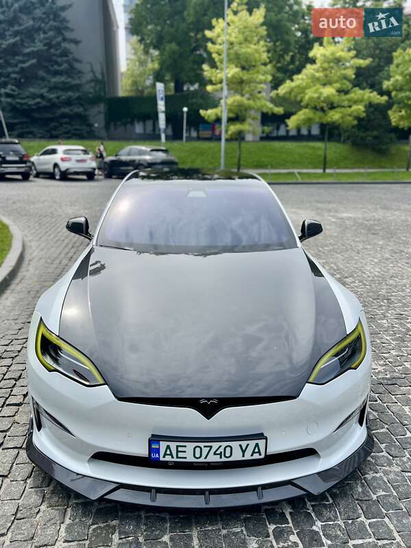 Tesla Model S 2022