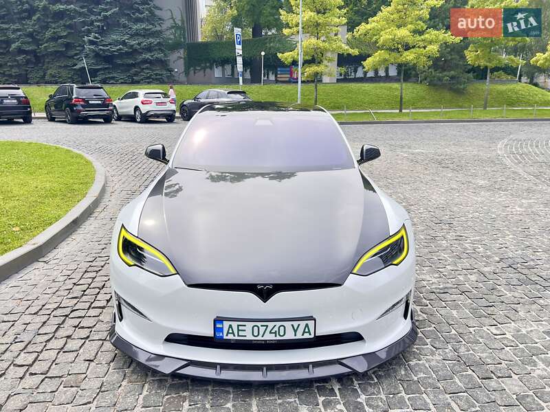 Tesla Model S 2022