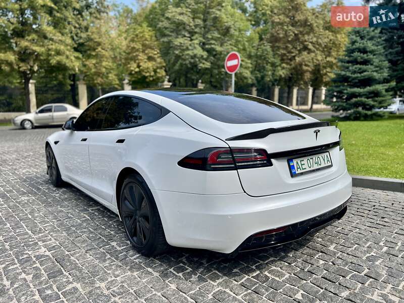 Tesla Model S 2022