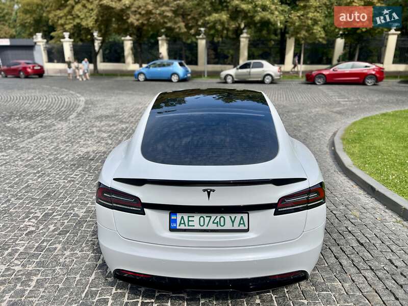 Tesla Model S 2022