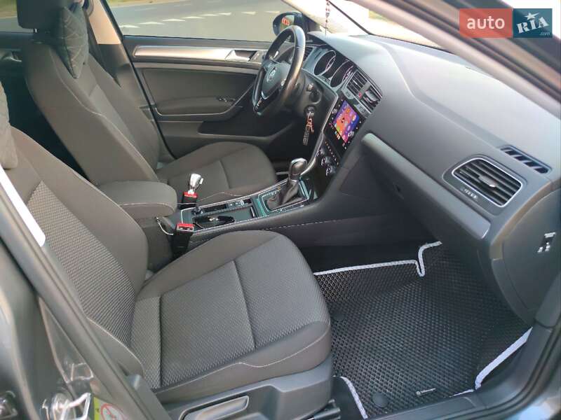 Volkswagen Golf 2017