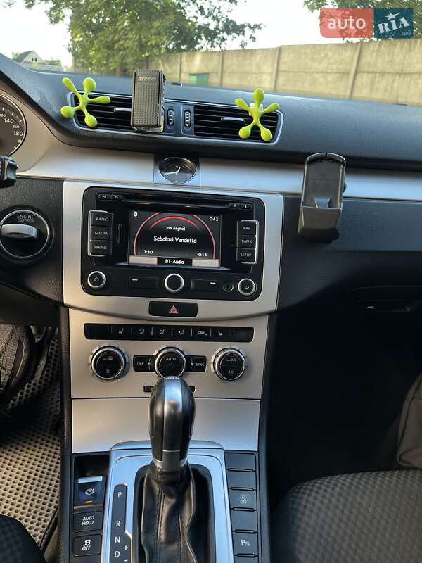 Volkswagen Passat 2013