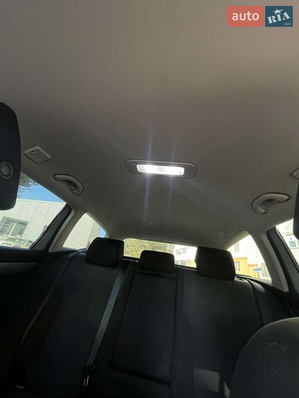 Volkswagen Passat 2013