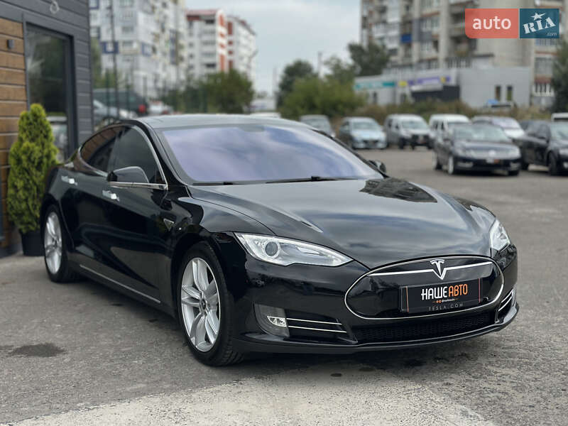 Tesla-40