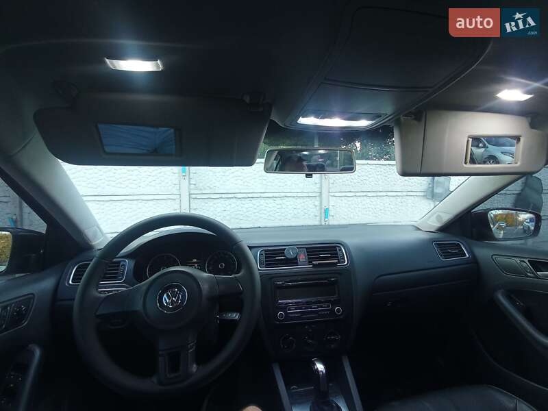 Volkswagen Jetta 2013