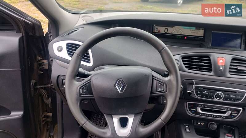 Renault Grand Scenic 2010