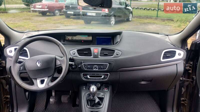 Renault Grand Scenic 2010