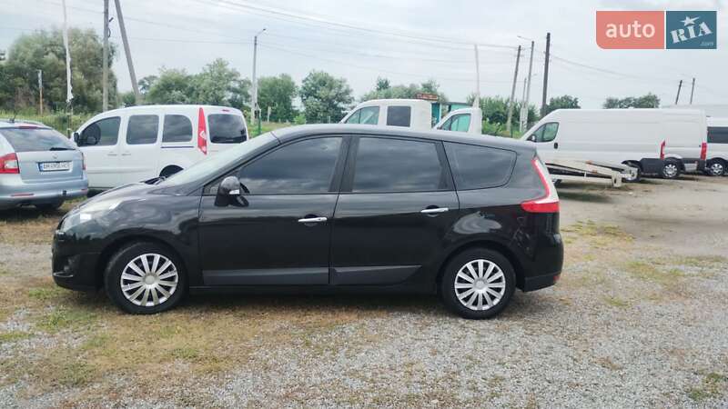 Renault Grand Scenic 2010