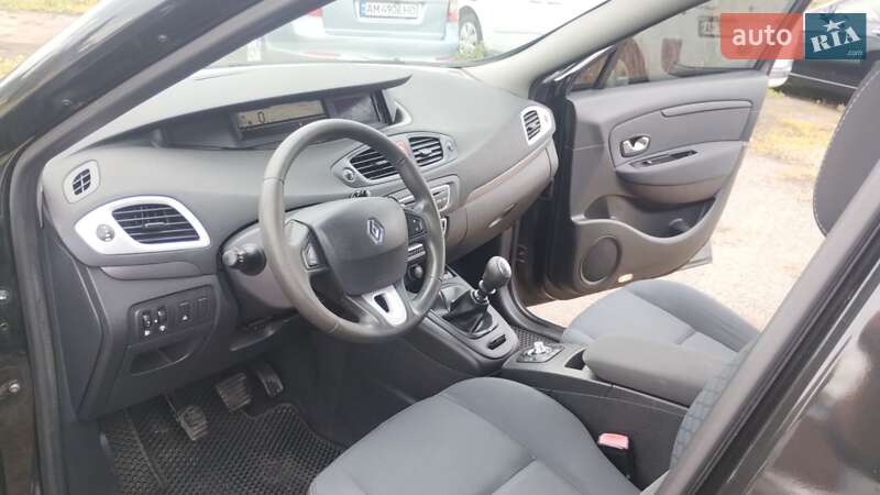 Renault Grand Scenic 2010