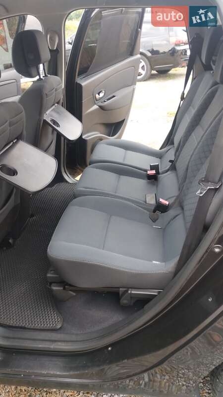 Renault Grand Scenic 2010