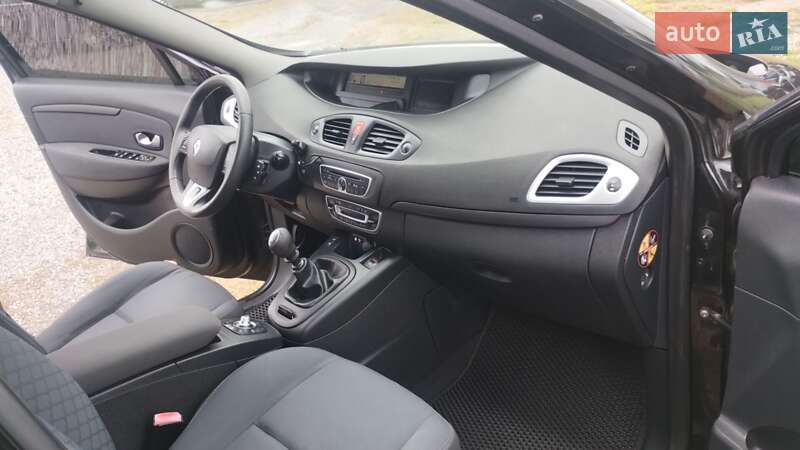 Renault Grand Scenic 2010