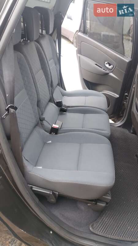 Renault Grand Scenic 2010