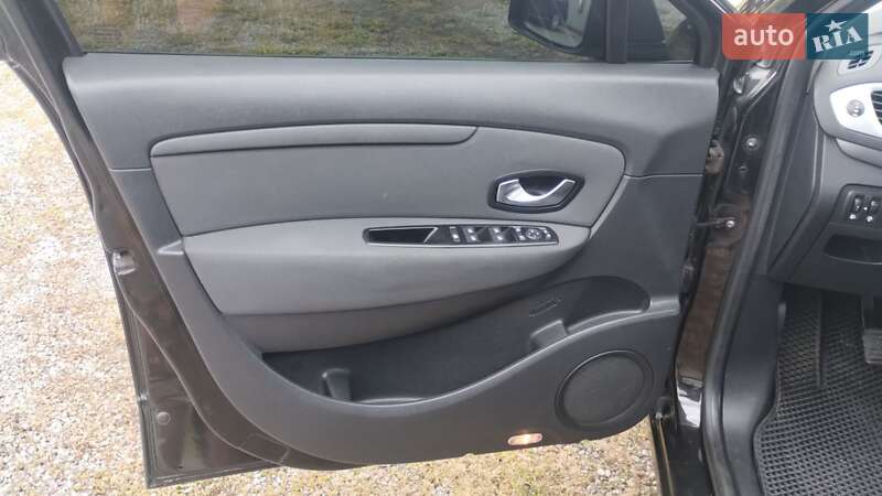 Renault Grand Scenic 2010