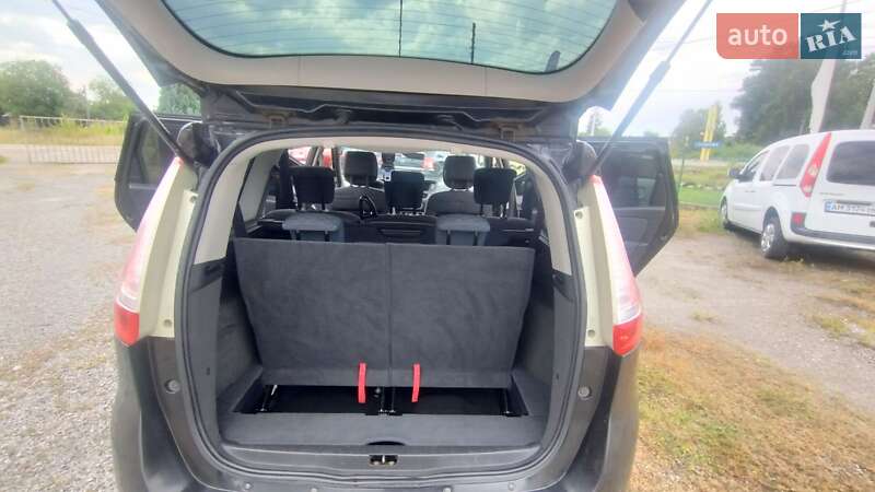 Renault Grand Scenic 2010