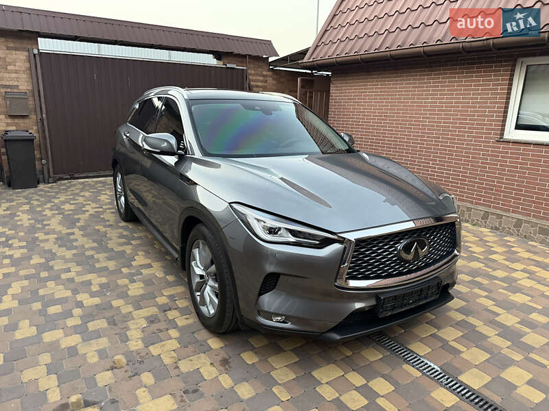 Infiniti-50