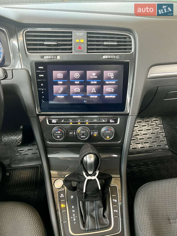 Volkswagen e-Golf 2020