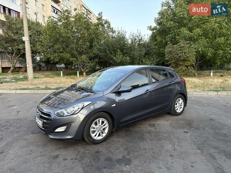Hyundai i30 2016