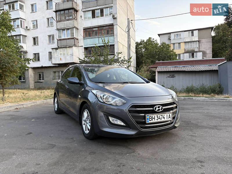 Hyundai i30 2016