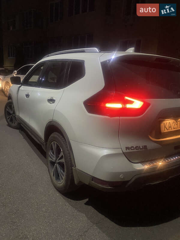 Nissan Rogue 2019