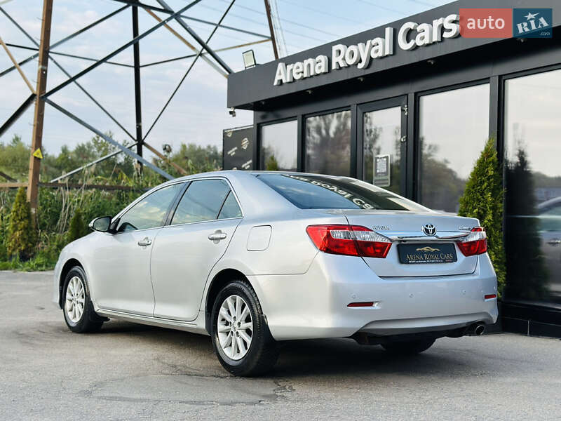 Toyota Camry 2012