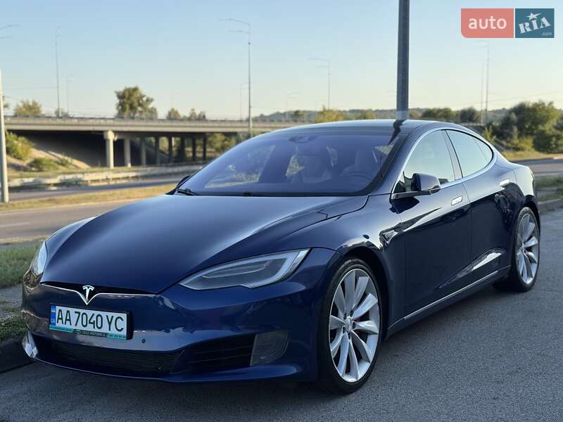 Tesla Model S 2016