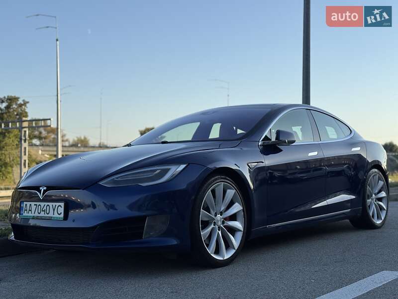 Tesla Model S 2016