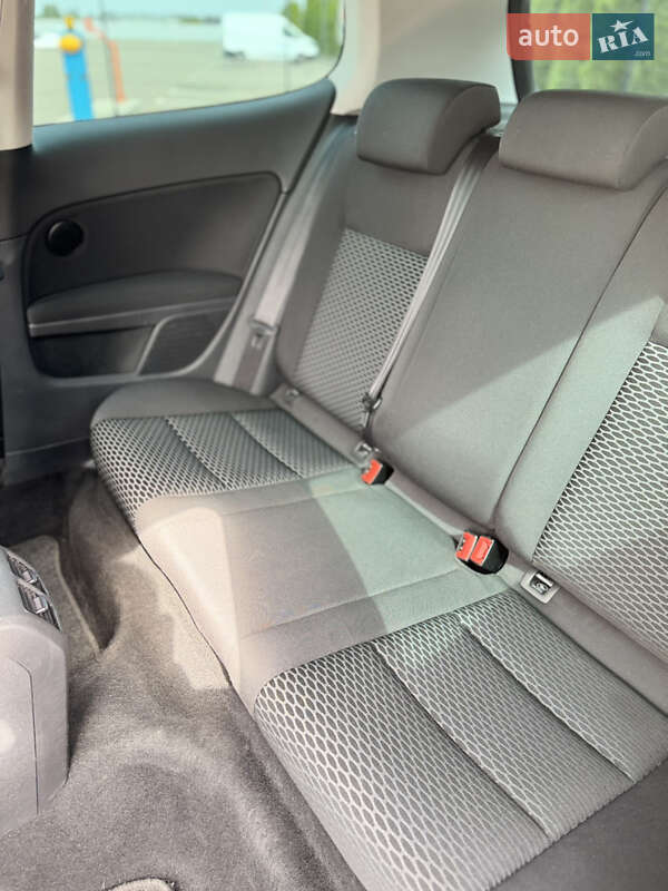 Volkswagen Golf 2010