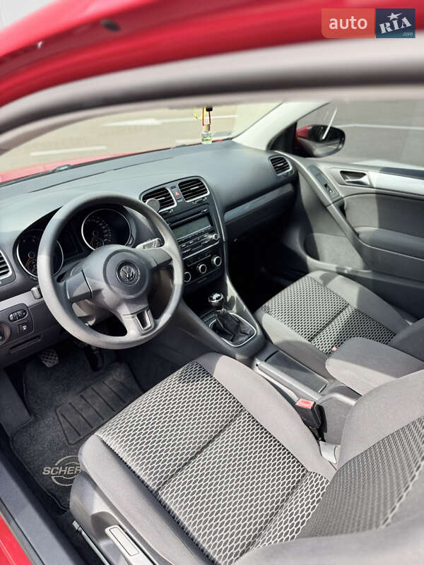 Volkswagen Golf 2010