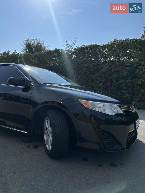 Toyota Camry 2012