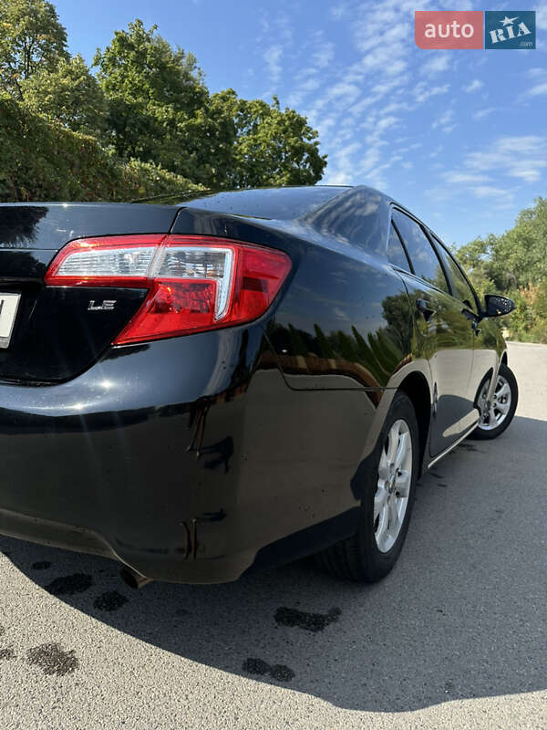 Toyota Camry 2012