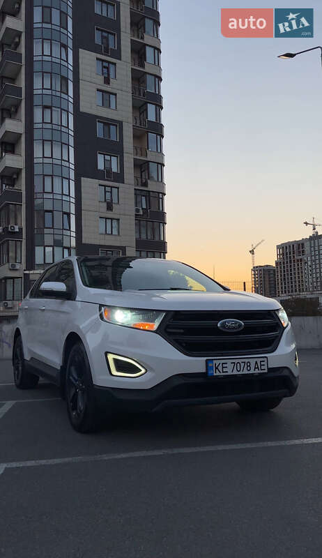 Ford Edge 2015