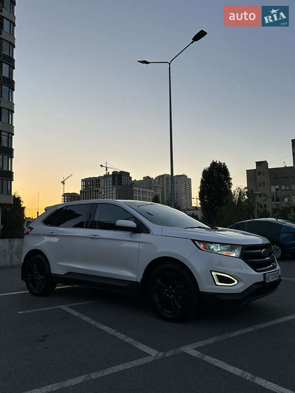 Ford Edge 2015